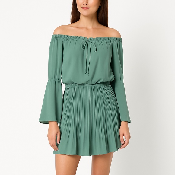 J.ROBERTS Sage Green Off Shoulder Pleated Bell Sleeve Dress Medium - Picture 1 of 7